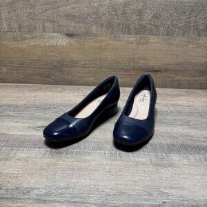 Clarks Chartli Diva Cap Toe Blue Leather Low Heel Shoes Women's Size 6.5